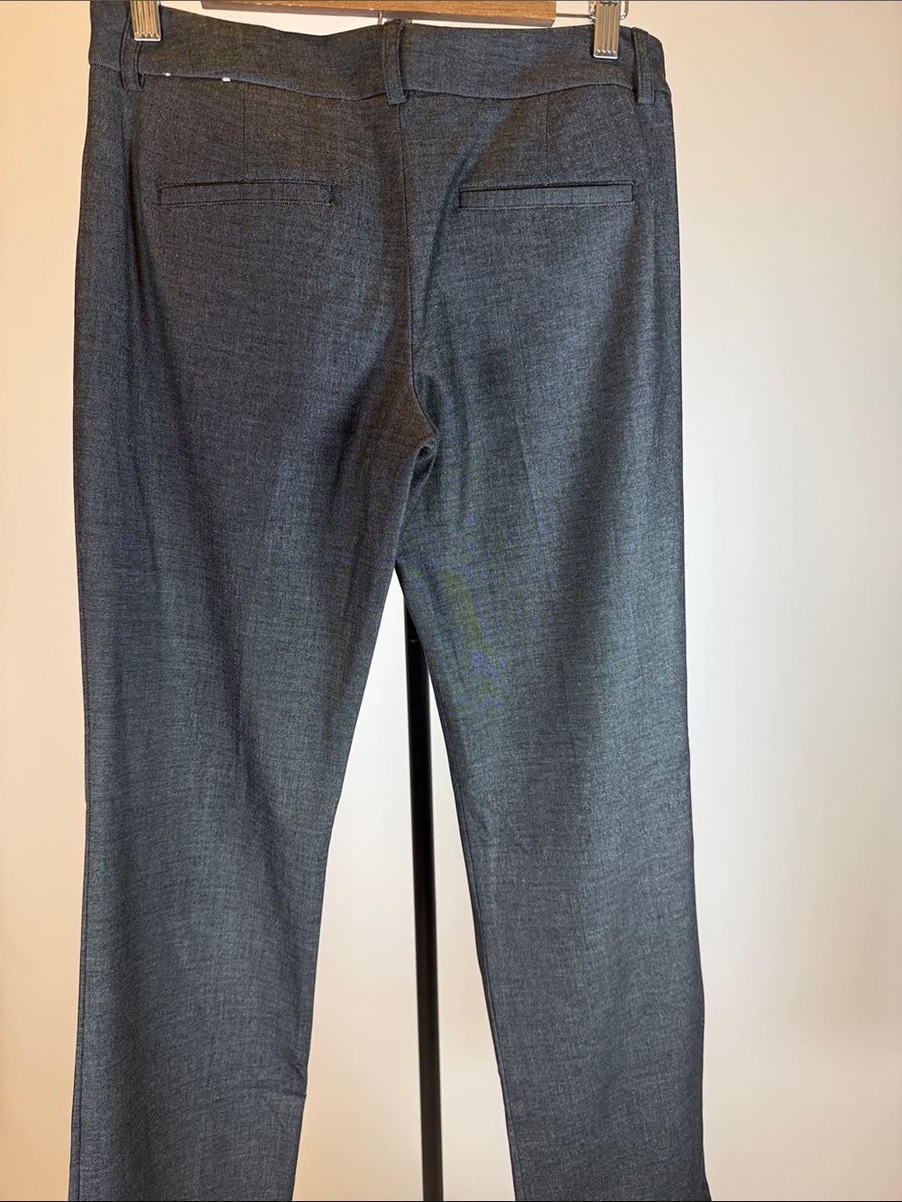 Express Editor Barely Bootcut Low Rise - Picture 7 of 10